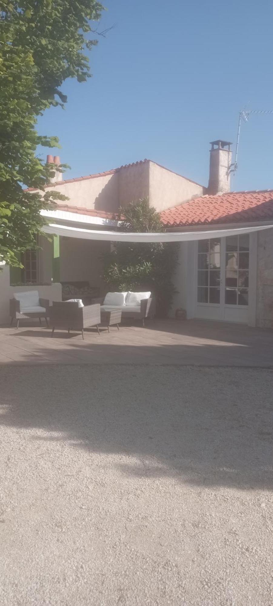 Chre Cathy Et Jean Loup Hotel Le Port-des-Barques Buitenkant foto